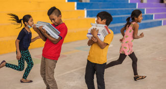 Book delivery day at the Tzununna school